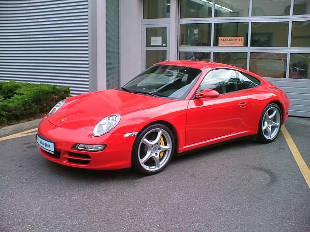 Porsche 911 carrera 4s.jpg